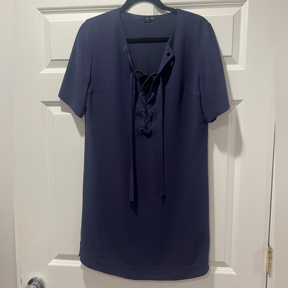 Club Monaco shift dress. Size 8. Blue color.